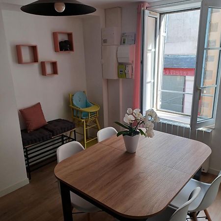 Appartement Duplex Cosy Et Douillet à Ernée Extérieur photo