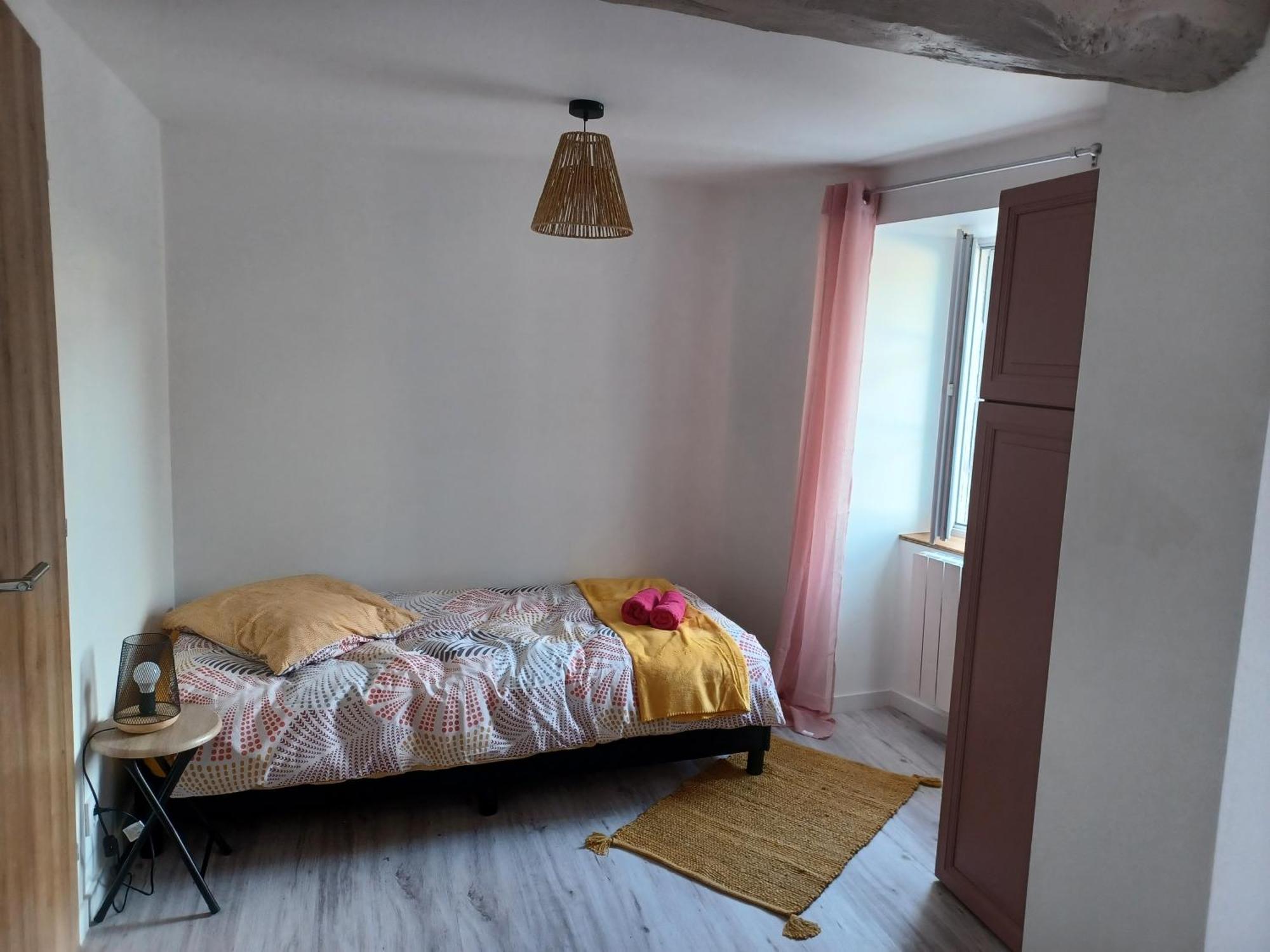 Appartement Duplex Cosy Et Douillet à Ernée Extérieur photo